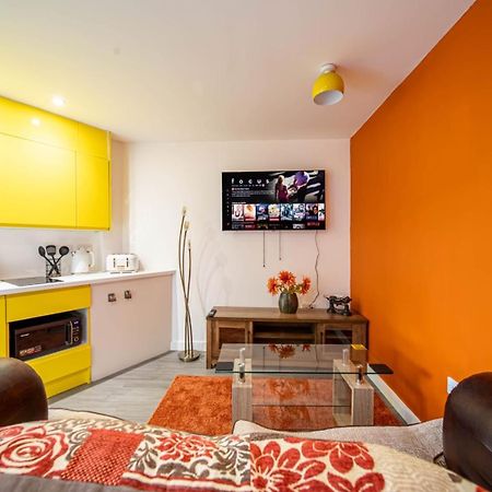 Corner Studio Apartment In Sheffield Exterior photo